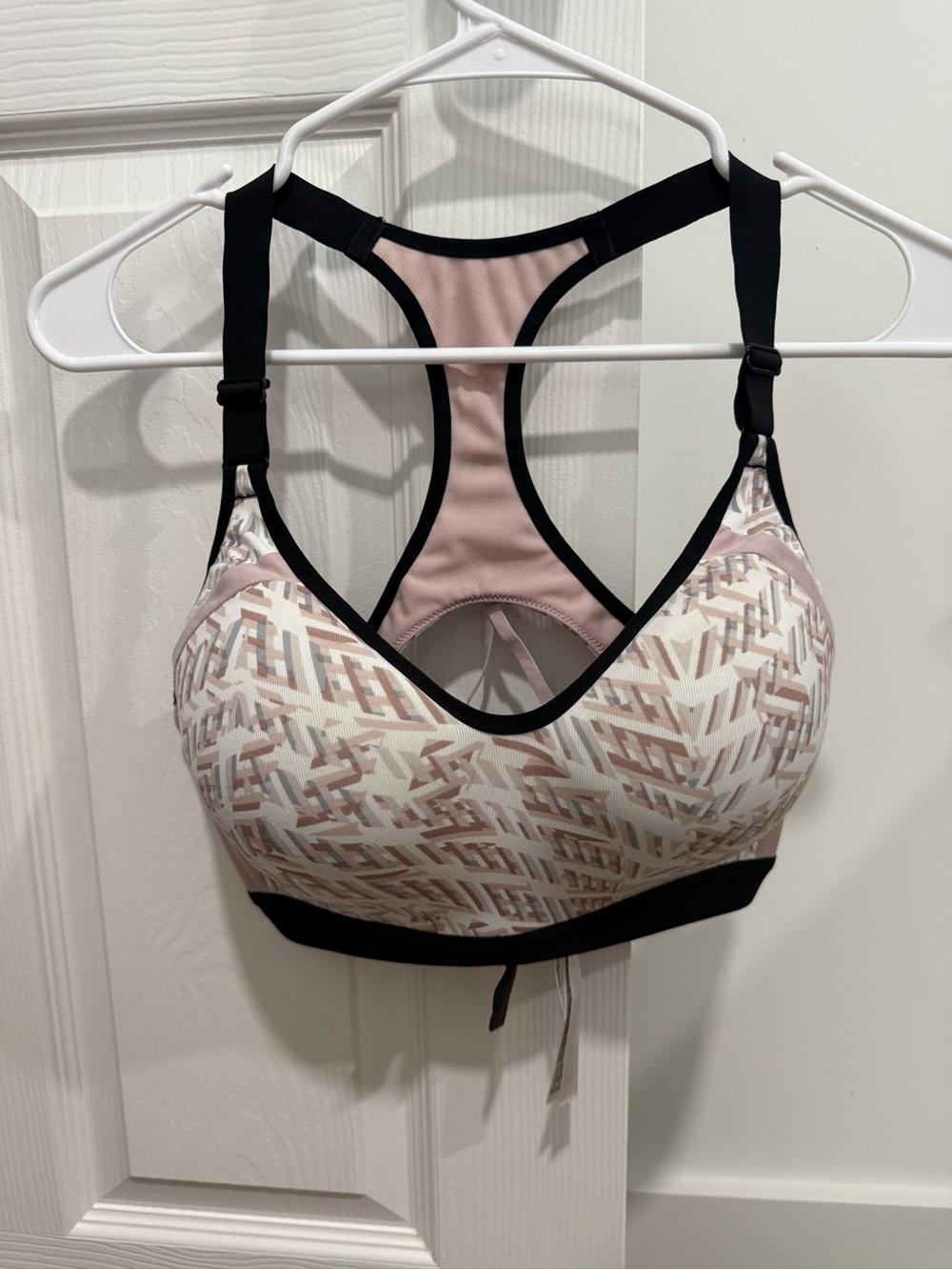 Victoria's Secret VSX Incredible Maximum Support Sports Bra